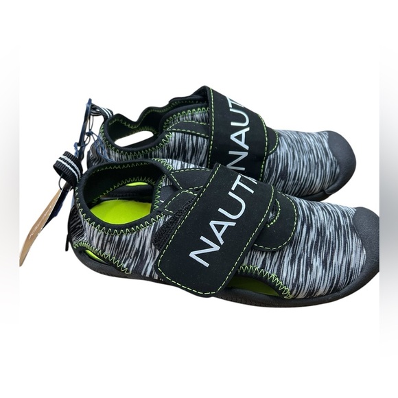 Nautica Boys Bilean Protective Water Shoe - Size 12 - Multiprint. NWT - Picture 3 of 6